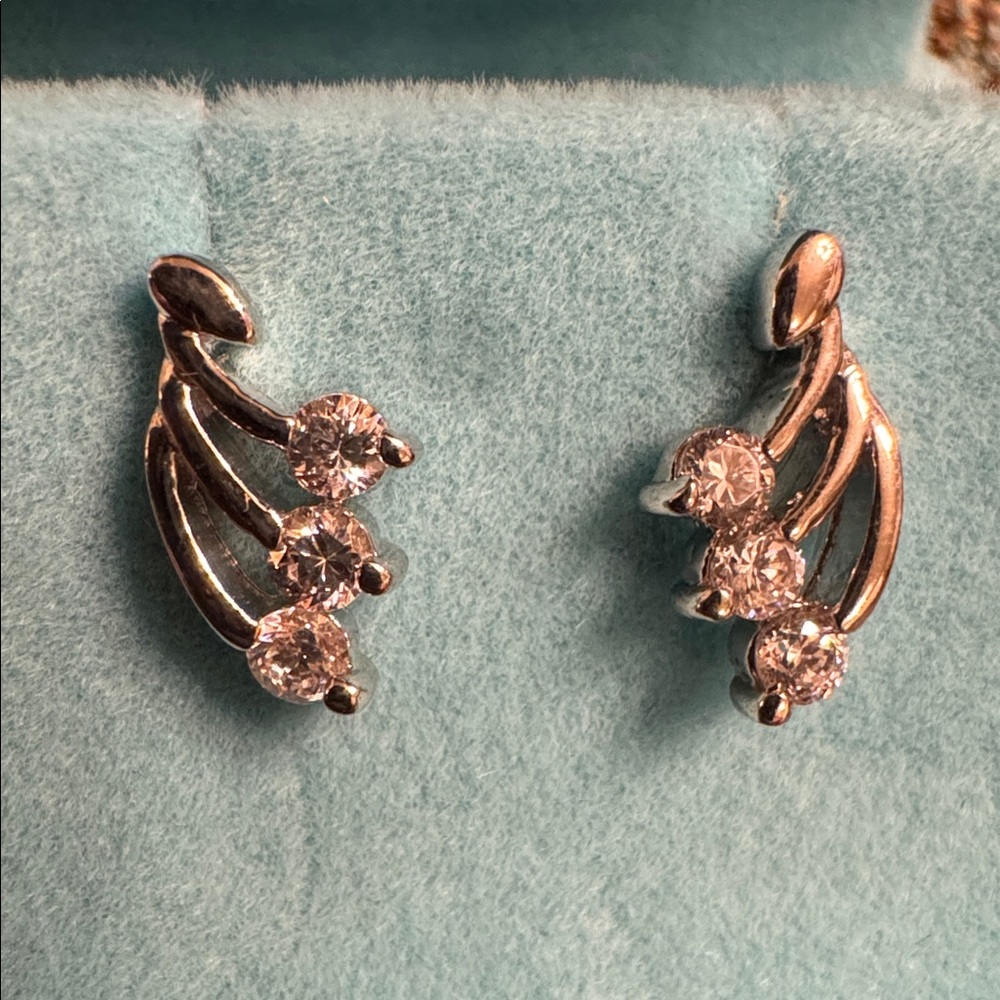 3074 Swarovski Crystal Elements Post Earrings - image 1